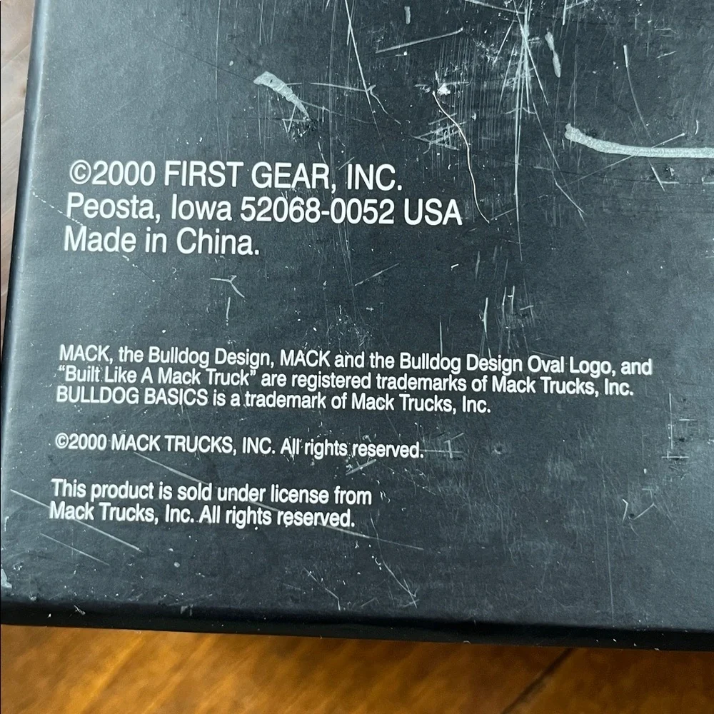 First Gear 1/34 Diecast 1960 Mack B-61 Dump Truck Gold Edition